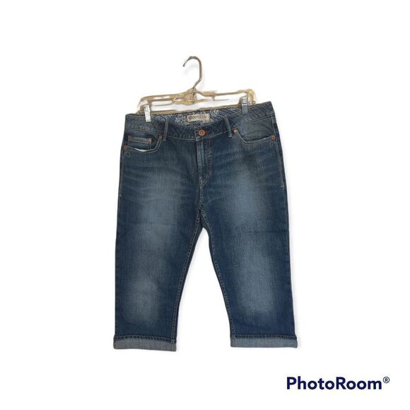 BootHeel Trading Co. Kennett Capri Jeans - Picture 1 of 6